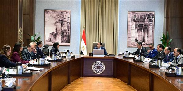 مدبولي يتابع جهود توفير السلع الاستراتيجية وتنسيق الجهود بين الوزارات